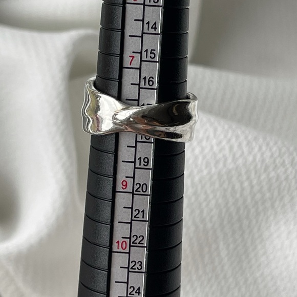 Tiffany & Co. Nature Leaf Ring, size 8 - Picture 6 of 14